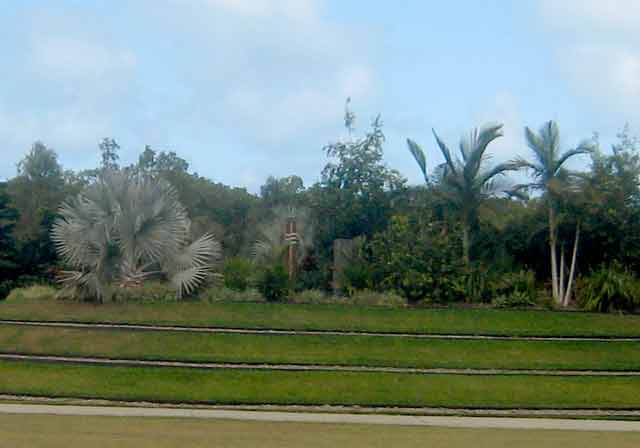 4406-HwyRoundAbout-071028-202p