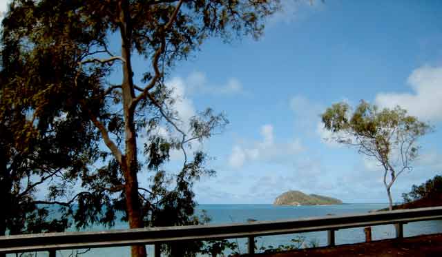 4408-CoralSea-071028-204p