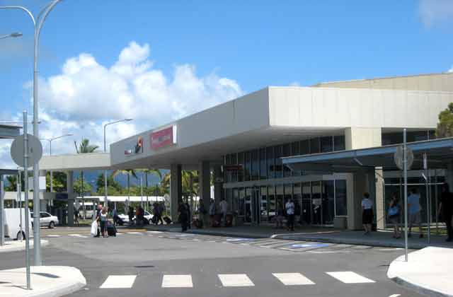 4399-CairnsAirPort-071028-104p