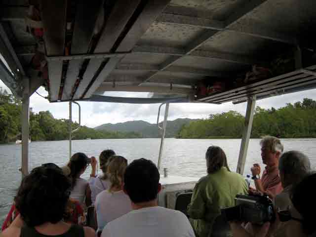 4556-BoatRide-071030-932a