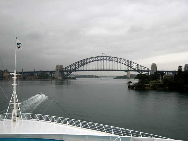 3600-ApproachingHarbourBridge-071024-540a