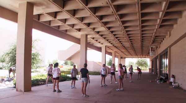 UTPB-twirlers-090703